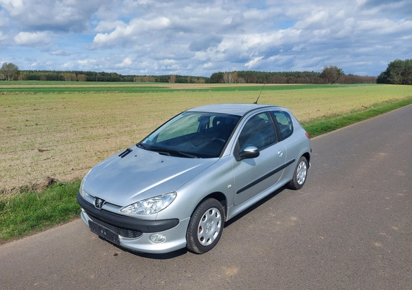 Peugeot 206 cena 7900 przebieg: 104000, rok produkcji 2009 z Gostyń małe 121